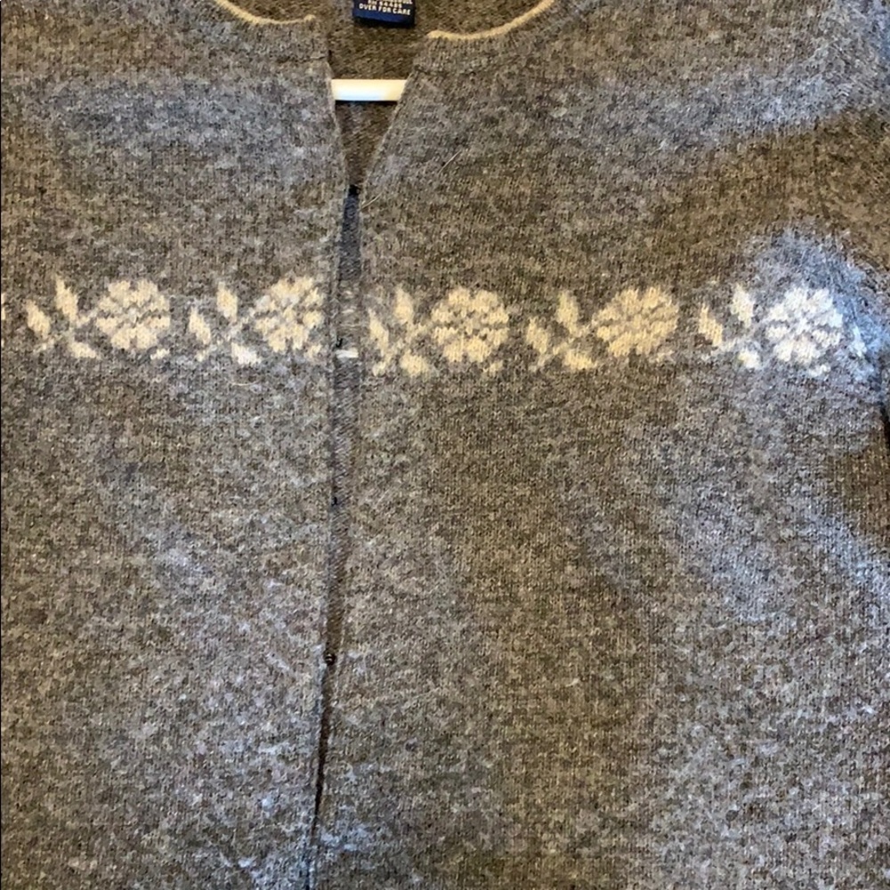 Cardigan - Picture 3 of 4
